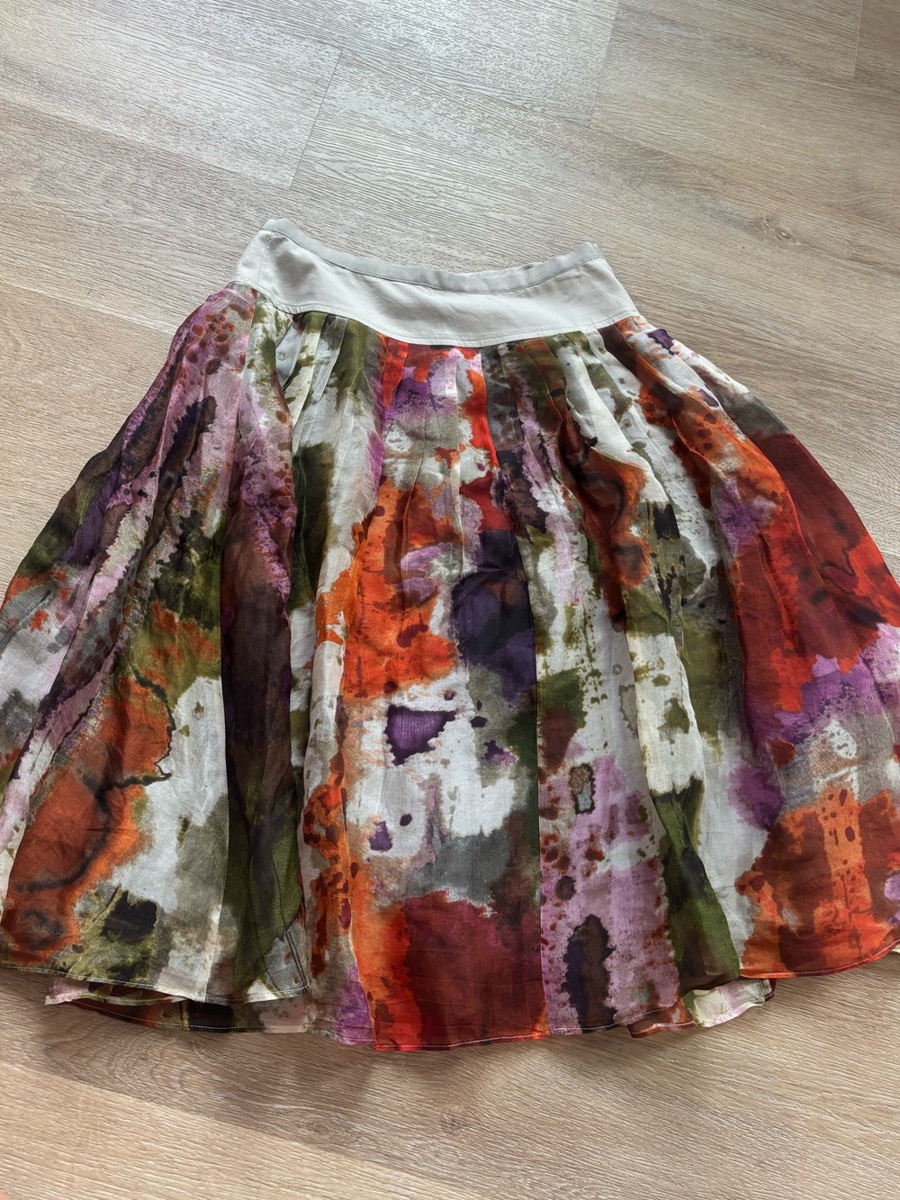 Anthropologie brand edmè & esyllte 100% Silk watercolour Floral skirt